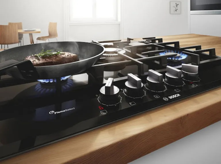 La table de cuisson innovante Bosch Flameselect